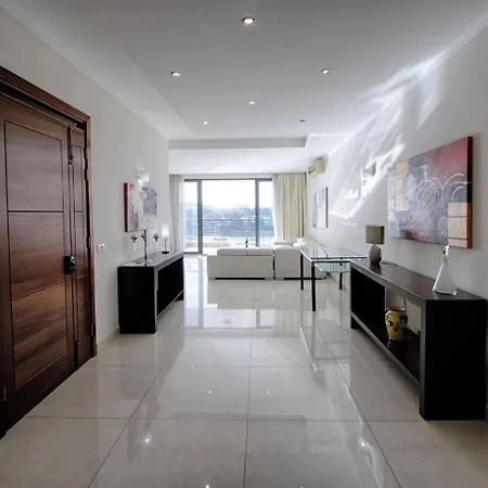The - 4bed Sliemaseafront Fl 2 By Homely Apartment *