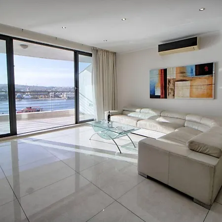 Apartment The - 4bed Sliemaseafront Fl 2 By Homely Sliema