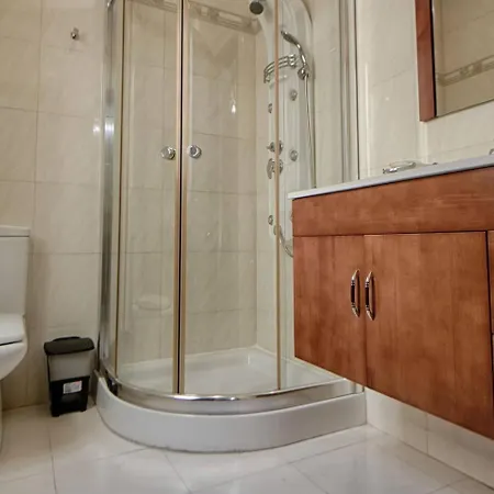 The - 4bed Sliemaseafront Fl 2 By Homely Apartment