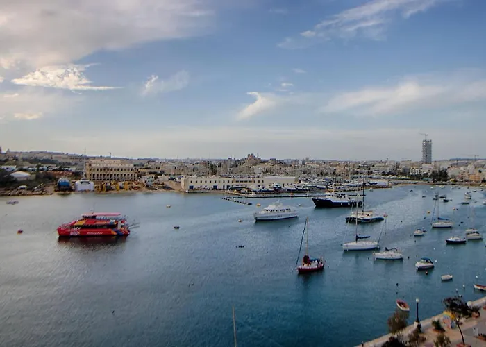 The - 4bed Sliemaseafront Fl 2 By Homely Sliema