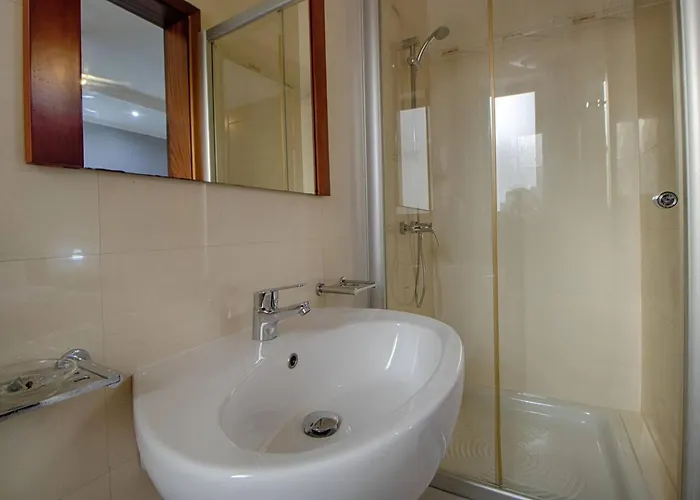 The - 4bed Sliemaseafront Fl 2 By Homely