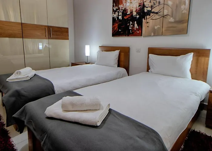 Appartamento The - 4bed Sliemaseafront Fl 2 By Homely Sliema