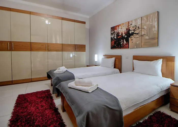 The - 4bed Sliemaseafront Fl 2 By Homely Appartamento