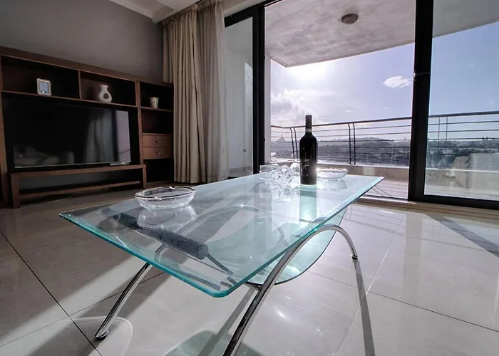 The - 4bed Sliemaseafront Fl 2 By Homely Appartamento Sliema