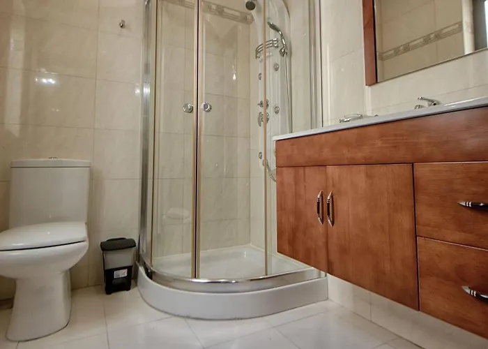 The - 4bed Sliemaseafront Fl 2 By Homely Appartamento